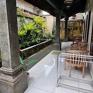 Guest house Umah Dajane